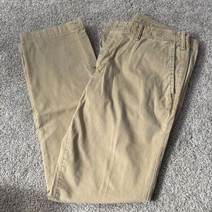 Men’s American Eagle Original Straight Khaki Pants